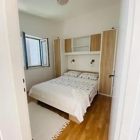 Ivankovic * Rogoznica (Sibenik-Knin)